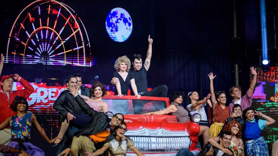 “Grease”, un musical que traslada a la ilusión de los años 70