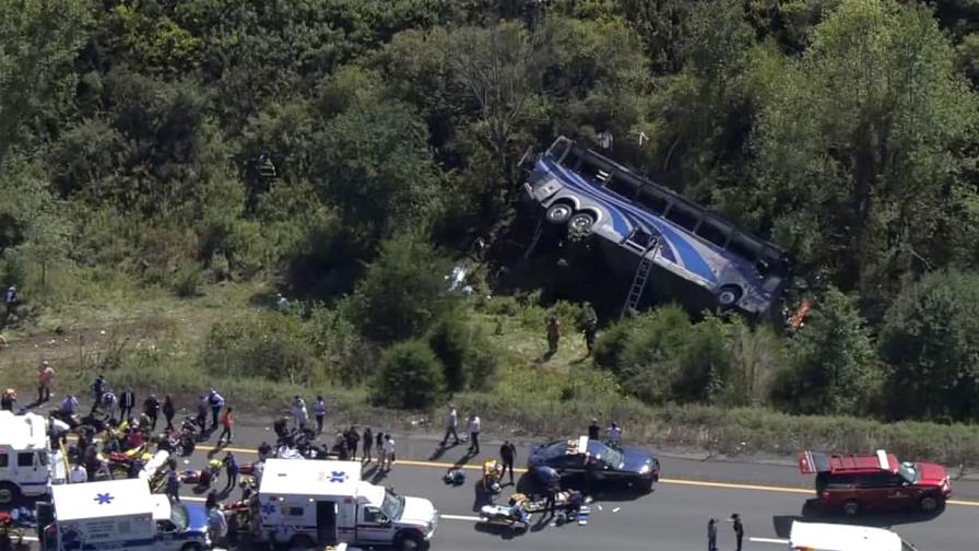 Los muertos por accidente de autobús escolar en NY suben a dos y hay cinco heridos grave