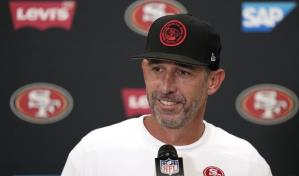 49ers extienden contratos del entrenador Kyle Shanahan y el gerente general John Lynch