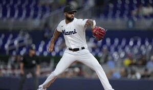Sandy Alc&aacute;ntara logr&oacute; su octavo triunfo y establece marca ponches en la franquicia de Miami