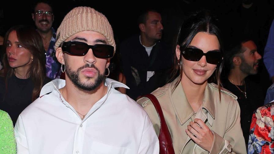 Bad Bunny y Kendall Jenner llevan su romance al Fashion Week de Milán