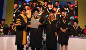 Pucmm inviste 800 nuevos profesionales; el 59 % corresponde a mujeres