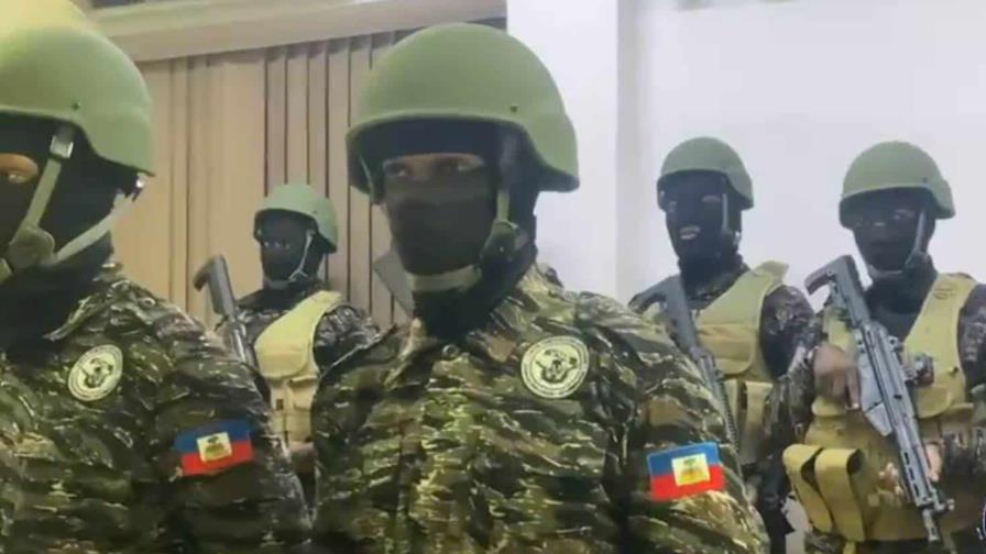 La policía haitiana presenta su Unidad Temporal Antipandillas