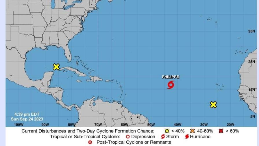La tormenta tropical Philippe se mantiene en el centro del Atlántico