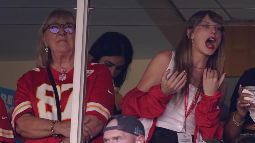 Taylor Swift y Travis Kelce aumentan los rumores de romance en Arrowhead