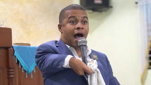 Buscan desesperadamente a Jefferson Hurtado, el evangelista que confecciona corbatines en Los Guaricanos