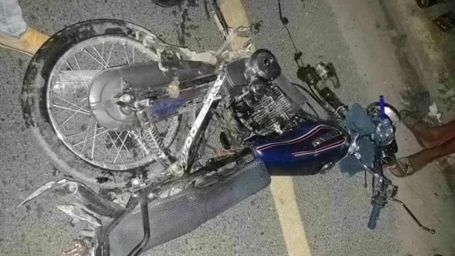 Muere joven tras impactar su motocicleta con un caballo en San Pedro de Macorís 