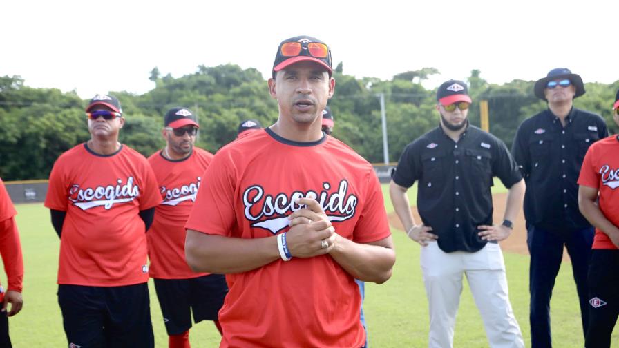 Video | Estevez queda impresionado con el talento escarlata en el inicio de los entrenamientos