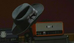 Sombrero de Michael Jackson durante su famoso &acute;moonwalk&acute; vendido por 82,000 d&oacute;lares