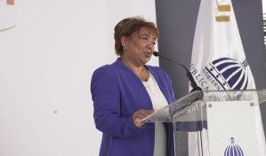El Minerd promueve la formación de “trabajadores sociales escolares” para enfrentar violencia