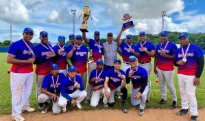 Monarcas ganan torneo de softbol de Oficiales Académicos de las Fuerzas Armadas y la Policía Nacional
