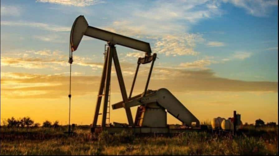 El petróleo de Texas abre con baja de 0.39 % y se aleja de los US$90 por barril