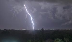 Aguaceros en varias provincias este martes y temperaturas calurosas
