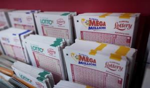 Ganador de Mega Millions aparece para reclamar premio de US$1,600 millones en Florida
