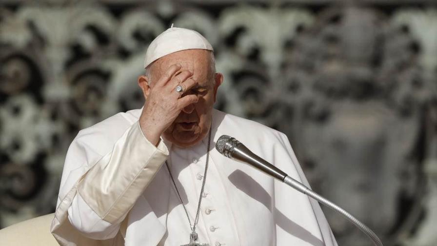 El papa se muestra profundamente entristecido por el incendio en el norte de Irak