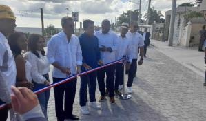 Inauguran el Malec&oacute;n de Caleta, una obra valorada en m&aacute;s de 88 millones de pesos