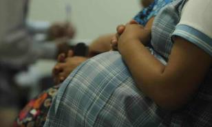 Los médicos que hagan cesáreas innecesarias y sin permiso podrían ir a la cárcel, según proyecto