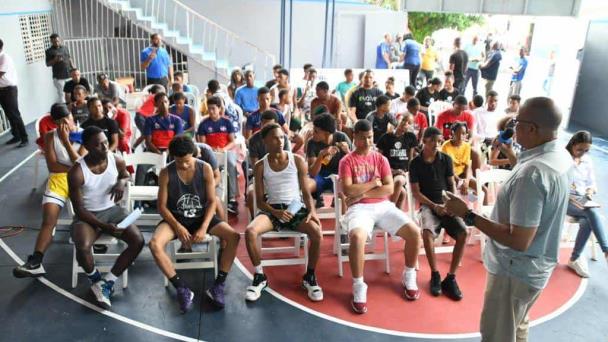 “Inefi con el Barrio” impacta el 24 de Abril