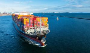 La Unctad insta a efectuar una transición para descarbonizar el transporte marítimo