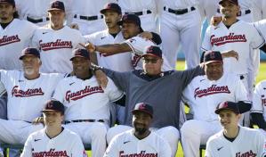 Roban la preciada motoneta de Francona, quien se alista para despedirse del béisbol