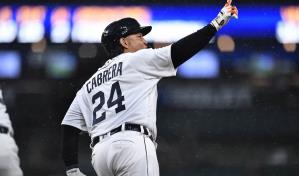 Cabrera llega a 511 jonrones; Tigres aventajan a Reales en juego suspendido