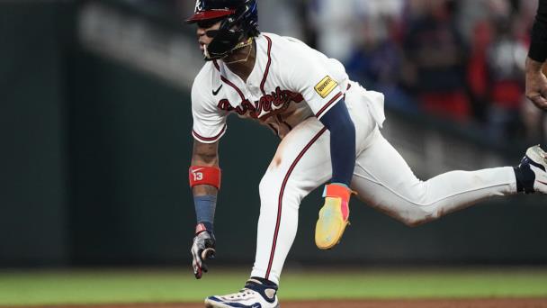 Acuña, 1er miembro del club 40-70; Bravos superan a Cachorros