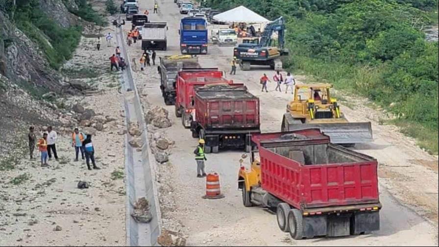 Turoperadores del sur piden a David Collado asumir carretera Enriquillo-Barahona Turoperadores del sur piden a David Collado asumir carretera Enriquillo-Barahona
