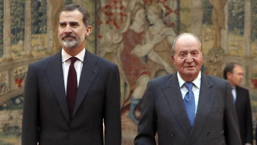 El rey Juan Carlos coincide con su hijo Felipe VI en Galicia, pero no prevén verse