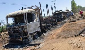 Dos camiones resultan destruidos en el sur de Chile tras nuevo ataque incendiario