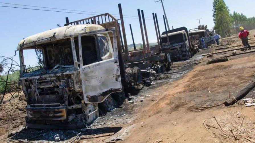 Dos camiones resultan destruidos en el sur de Chile tras nuevo ataque incendiario