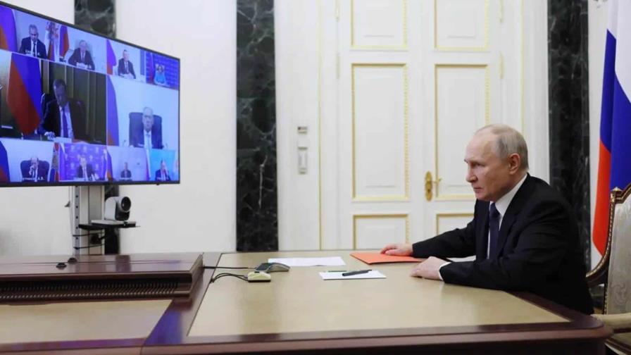 Putin se reúne con recién elegidos líderes de las cuatro regiones anexionadas por Rusia