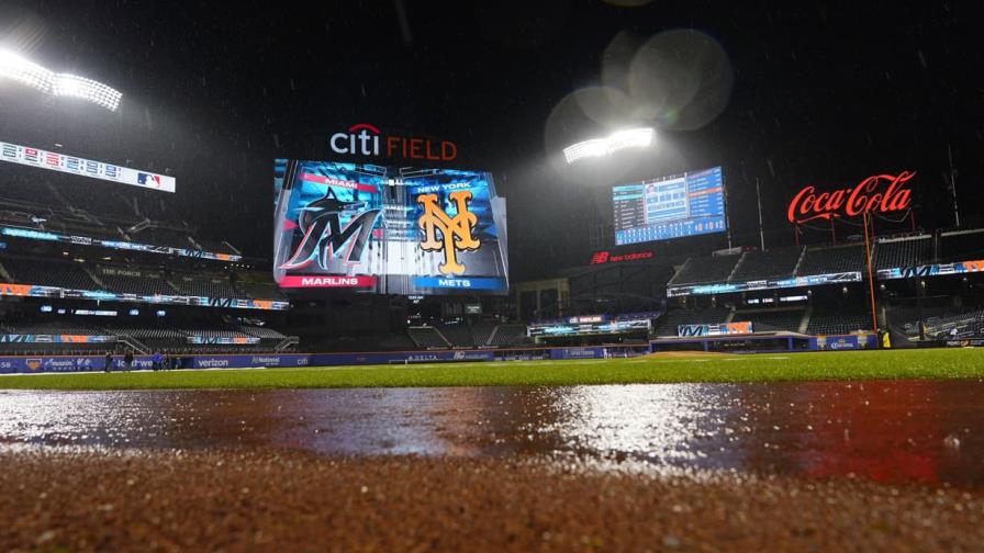 Marlins remontan en la 9na; toman ventaja ante Mets antes de suspensión