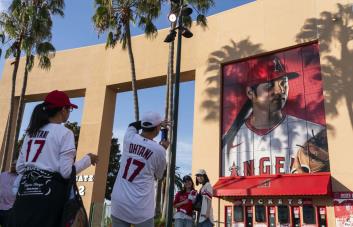 Camisetas de Tatis Jr. y de Julio Rodríguez entre las 10 más vendidas