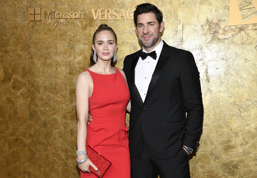 Emily Blunt, izquierda, y John Krasinski asisten a The Albies, organizado por la Fundación Clooney para la Justicia, en la Biblioteca Pública de Nueva York, el jueves 28 de septiembre de 2023, en Nueva York.