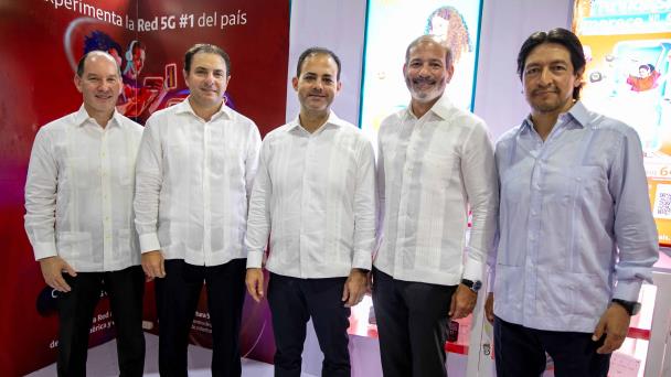 Claro realiza tradicional encuentro con relacionados en Expo Cibao 2023