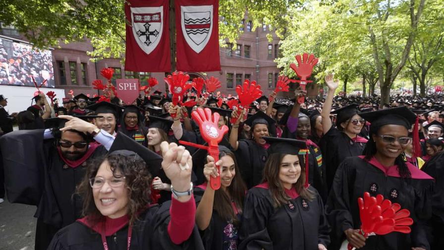 Prestatarios revalúan sus presupuestos al reanudar los pagos de préstamos estudiantiles