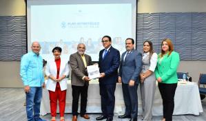 Ministro presenta en La Vega el Plan Estratégico Nacional de Salud 2030