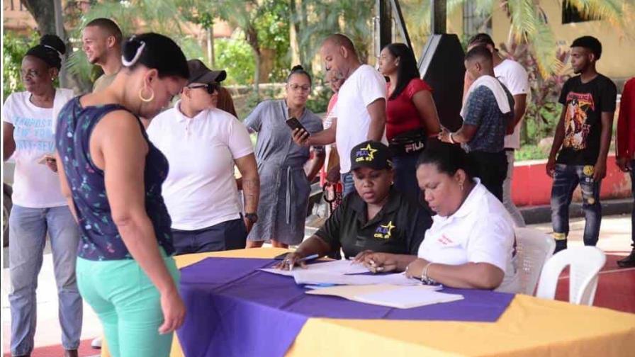 El 86 % de los delegados del PLD en SDE han votado en asamblea para escoger candidatos a regidores El 86 % de los delegados del PLD en SDE han votado en asamblea para escoger candidatos a regidores