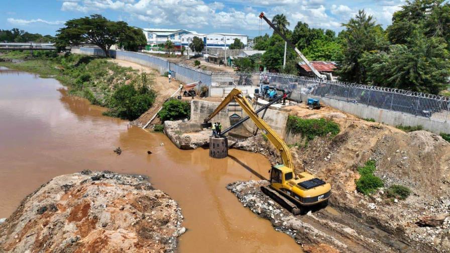 Detalles técnicos de las obras hidráulicas para contrarrestar canal en río Masacre