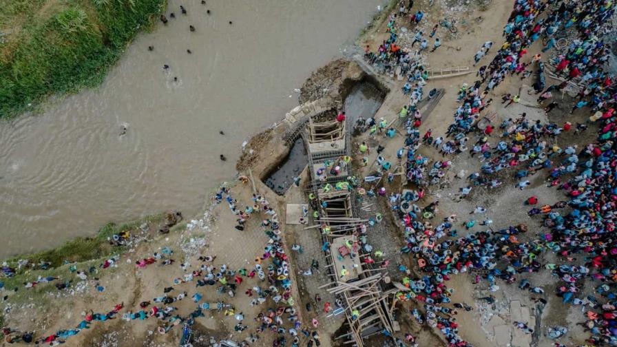 Campesinos haitianos reciben miles de dólares en donaciones para construir canal en río Masacre