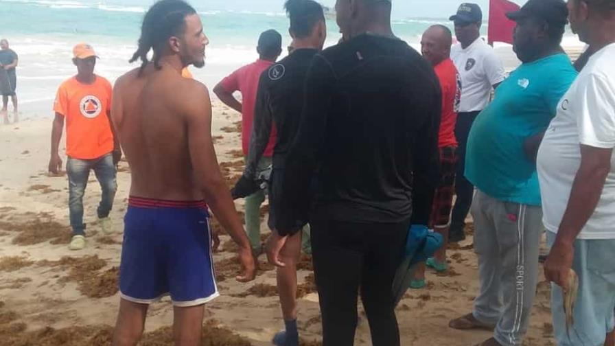 Defensa Civil retomará este domingo búsqueda de joven desaparecido en playa de Nagua