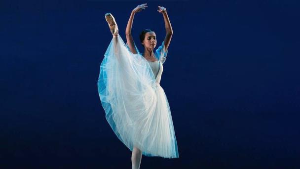 El ascenso de la dominicana Alexa Torres en el mundo de la danza