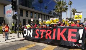 California no dará cheques por desempleo a trabajadores en huelga