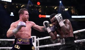 Canelo domina a Charlo y lo vence por decisión unánime