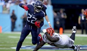 Henry corre para un TD y manda pase para otro, Titans arrasan a Bengals