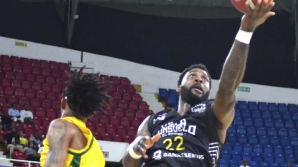 Rafael Barias y Huellas del Siglo logran victorias en el TBS Distrito