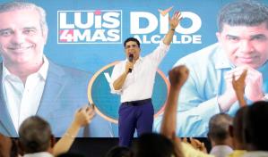 Reacción de Dio Astacio al aventajar a Manuel Jiménez como candidato a alcalde de SDE