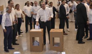 Abinader llama a militantes y dirigentes del PRM aceptar resultados de primarias