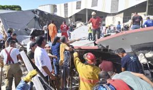 Suben a once los fallecidos por derrumbe de una iglesia en México