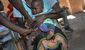 OMS autoriza segunda vacuna contra la malaria